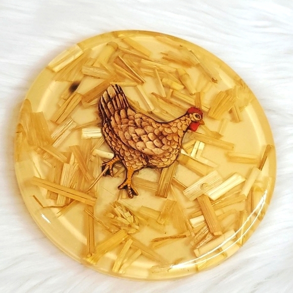 Vintage Lucite Acrylic Rooster Chicken Hen Farmhouse Trivet Real Hay Straw MCM - Picture 14 of 14